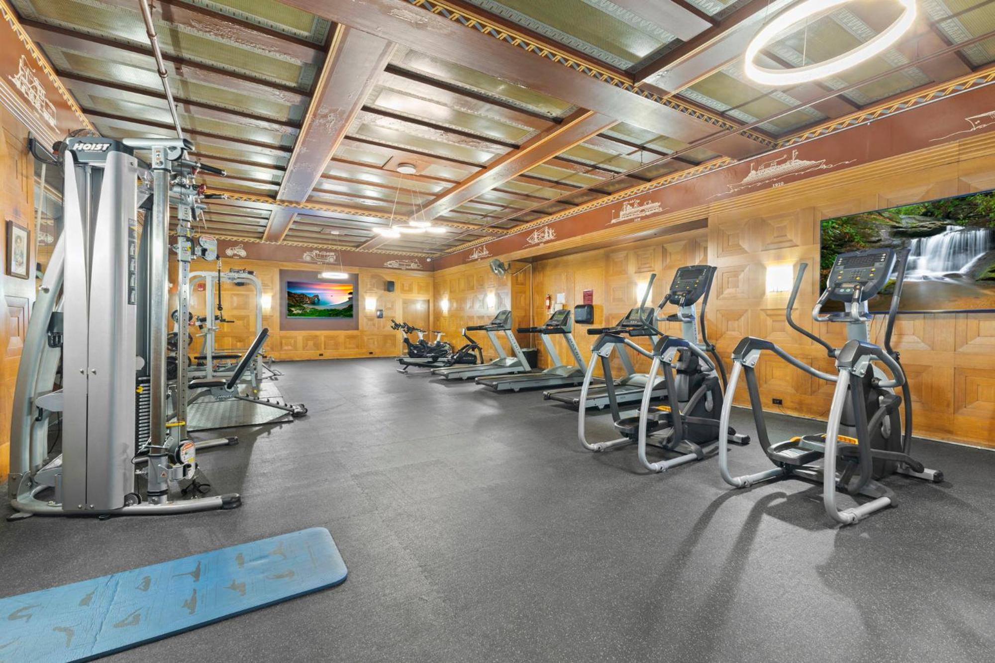 Indy Urban Stay - Skywalk Access - Convention Center - Sleeps7 Индианаполис Экстерьер фото